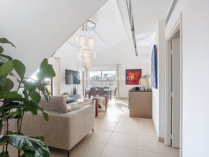 Image No.11-3 Bed Apartment for sale