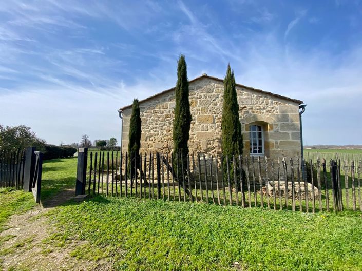 Image No.11-3 Bed House for sale