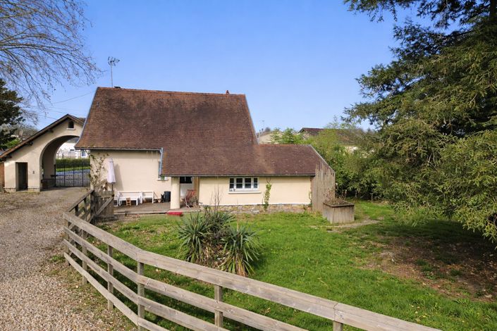 Image No.13-12 Bed House for sale