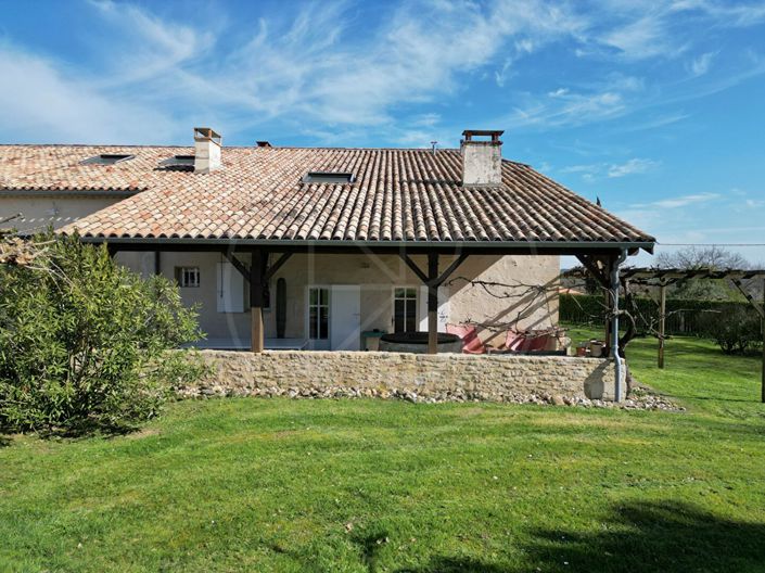 Image No.16-6 Bed House for sale