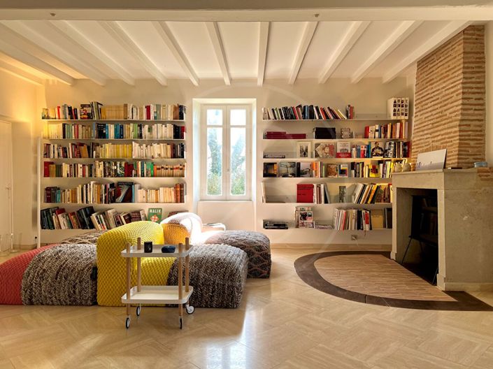 Image No.7-6 Bed House for sale