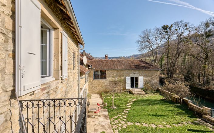 Image No.15-Propriété de 5 chambres à vendre à Voiteur