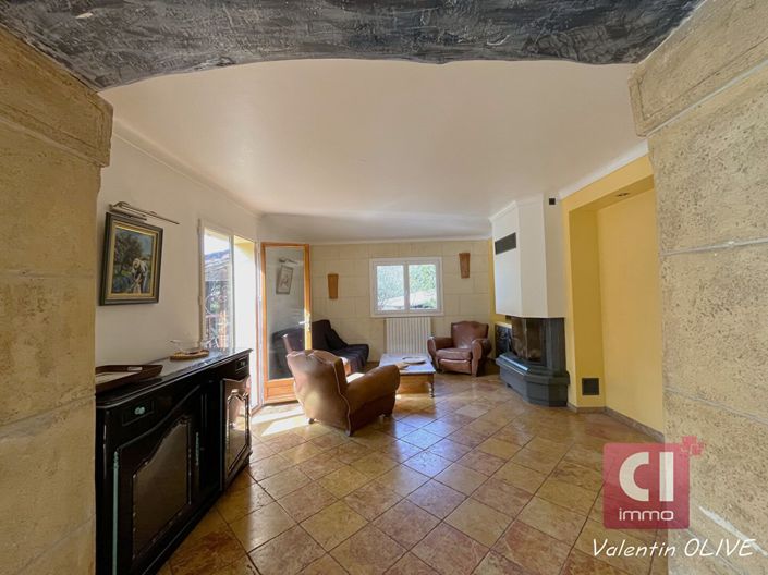 Image No.3-4 Bed House for sale