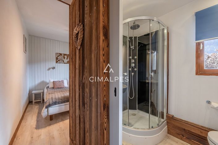 Image No.10-3 Bed Apartment for sale