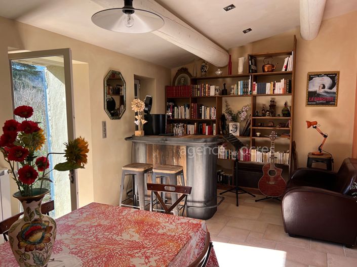 Image No.10-3 Bed House for sale