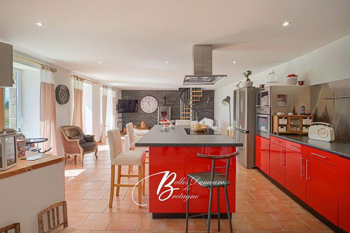 Image No.8-3 Bed House for sale