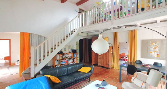 Image No.4-5 Bed House for sale