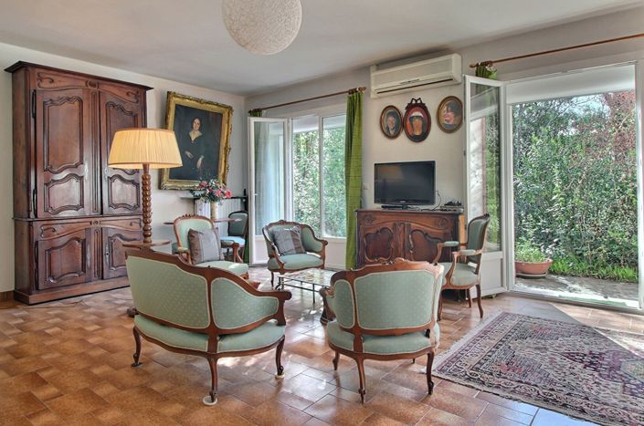 Image No.3-3 Bed House for sale