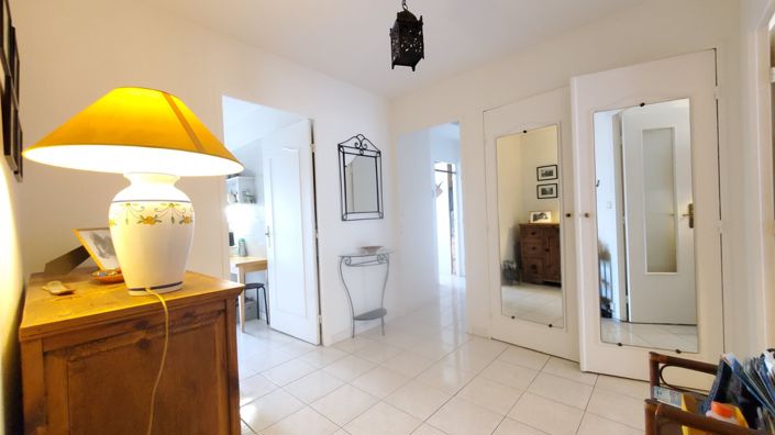 Image No.5-Appartement de 2 chambres à vendre à Antibes