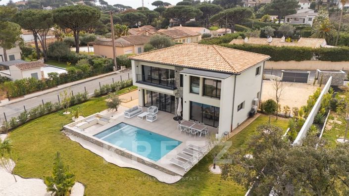 Image No.22-5 Bed House for sale