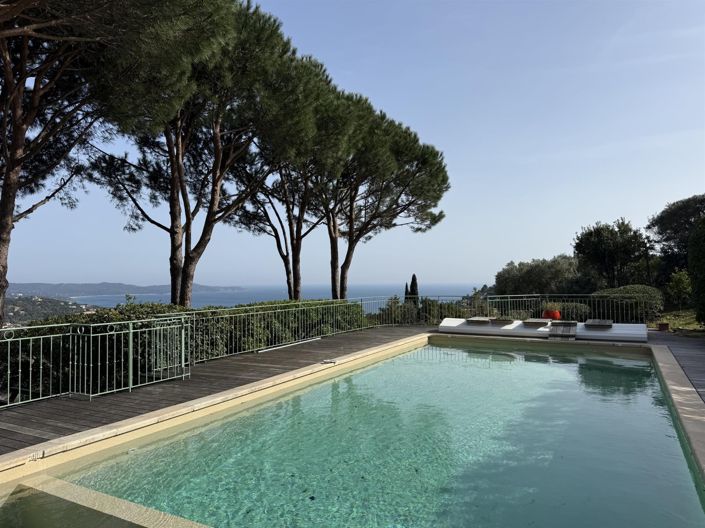 Image No.2-Maison de 7 chambres à vendre à Cavalaire-sur-Mer