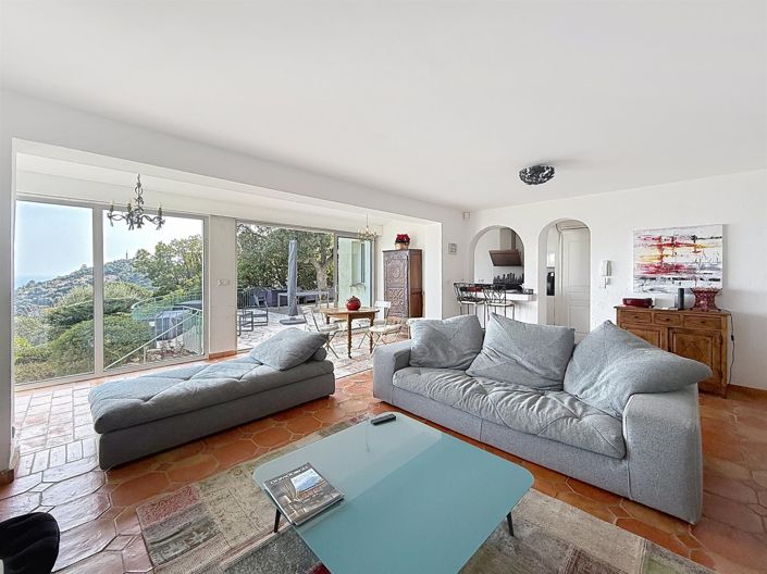 Image No.8-Maison de 7 chambres à vendre à Cavalaire-sur-Mer