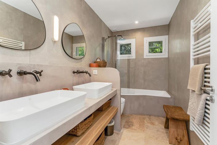 Image No.14-5 Bed House for sale