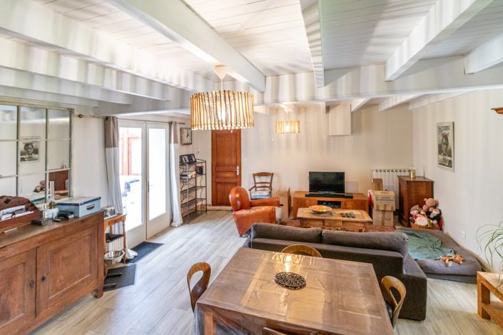 Image No.2-3 Bed House for sale