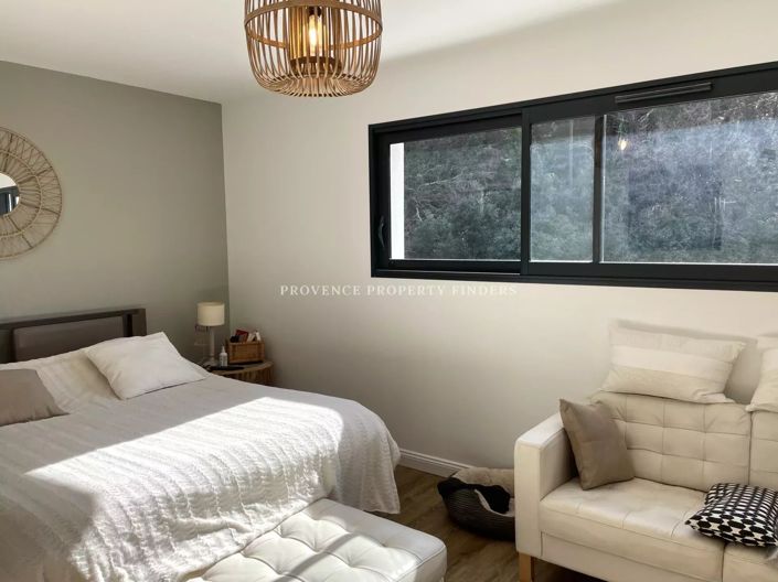 Image No.5-3 Bed House for sale