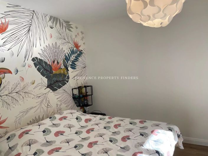 Image No.8-3 Bed House for sale