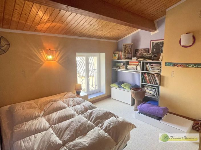 Image No.14-4 Bed House for sale