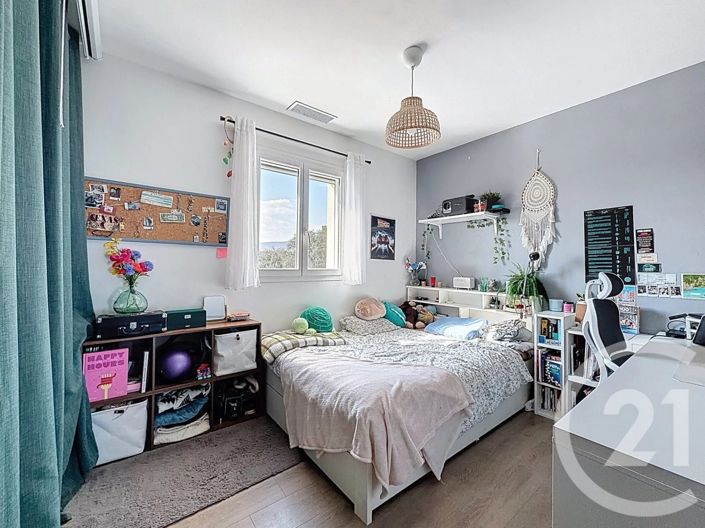 Image No.16-3 Bed House for sale