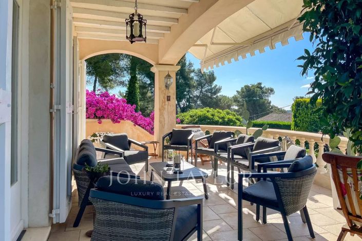 Image No.6-4 Bed House for sale