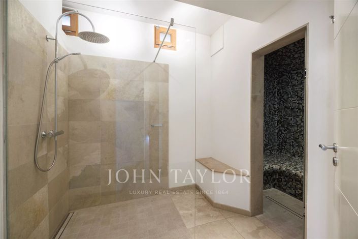 Image No.19-7 Bed House for sale