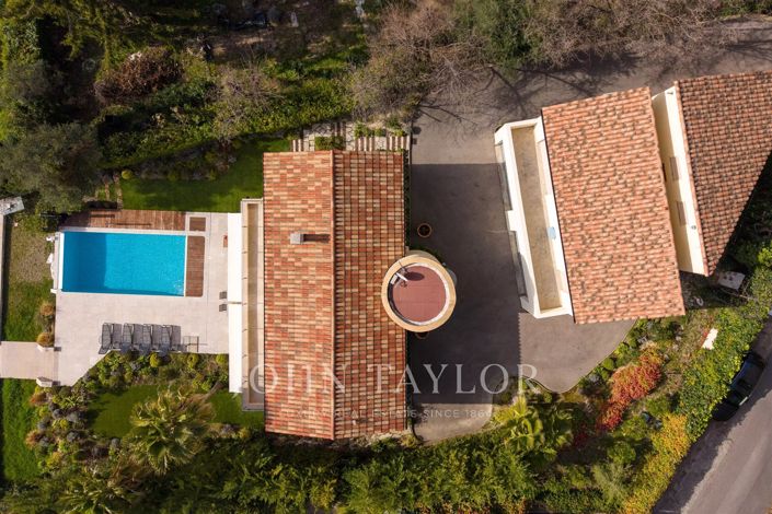 Image No.27-7 Bed House for sale