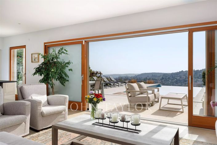 Image No.8-7 Bed House for sale