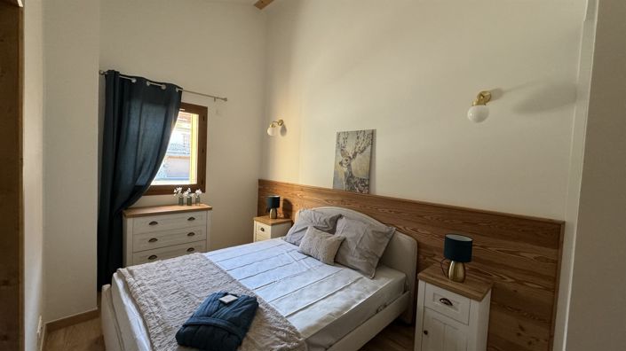 Image No.7-2 Bed Property for sale