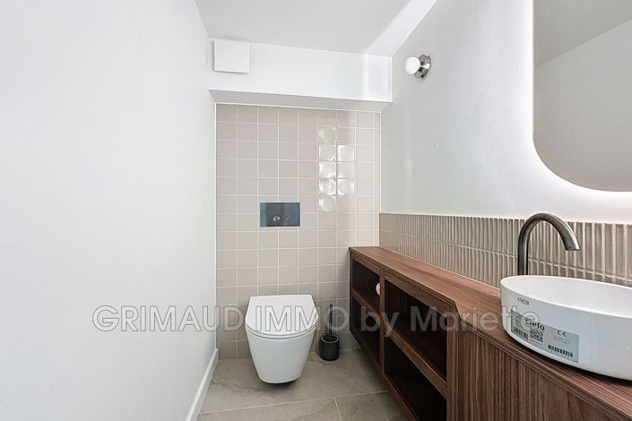 Image No.15-3 Bed House for sale