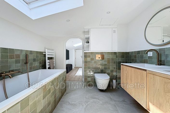 Image No.18-3 Bed House for sale