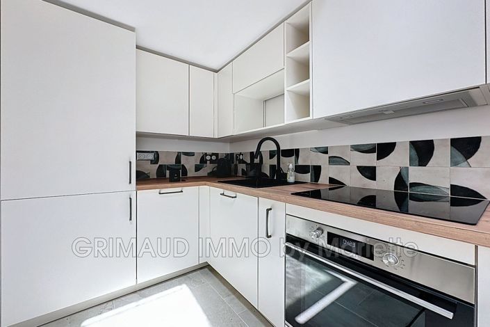 Image No.6-3 Bed House for sale