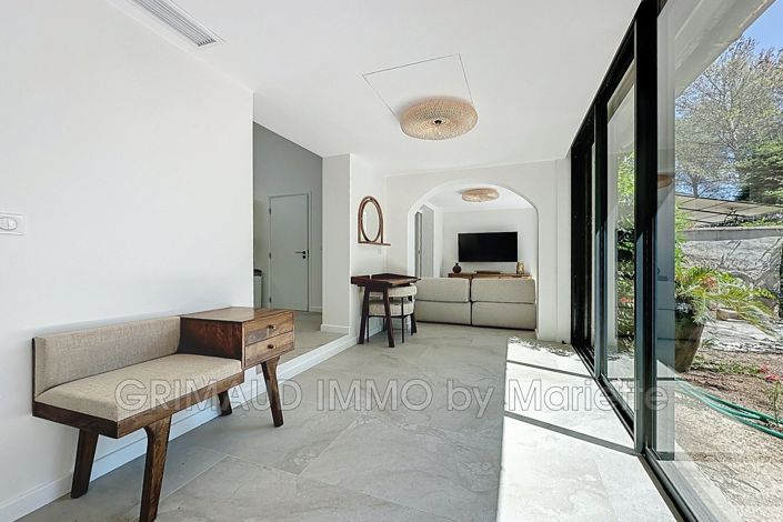 Image No.7-3 Bed House for sale