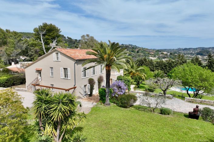 Image No.2-6 Bed House for sale