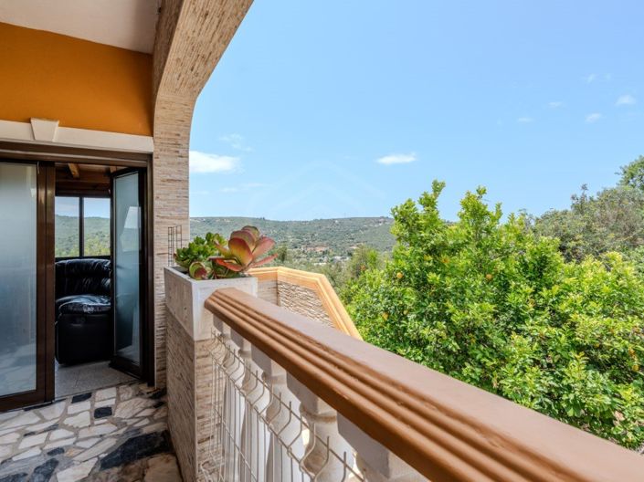 Image No.16-6 Bed House for sale