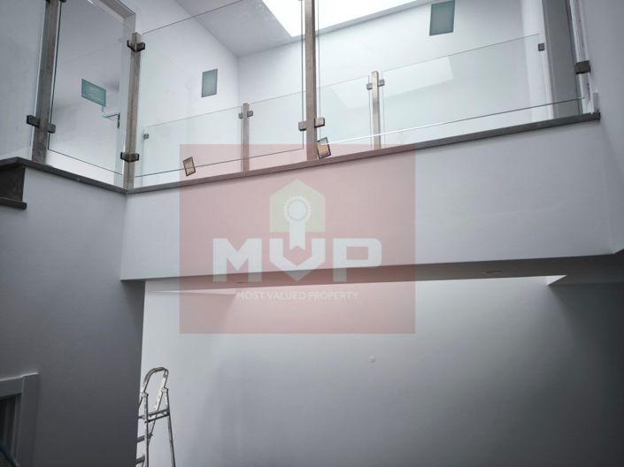 Image No.14-3 Bed House for sale