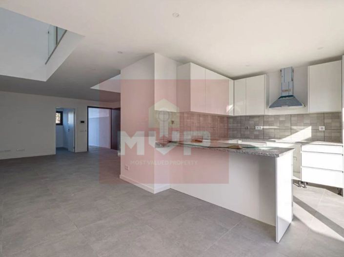 Image No.5-3 Bed House for sale