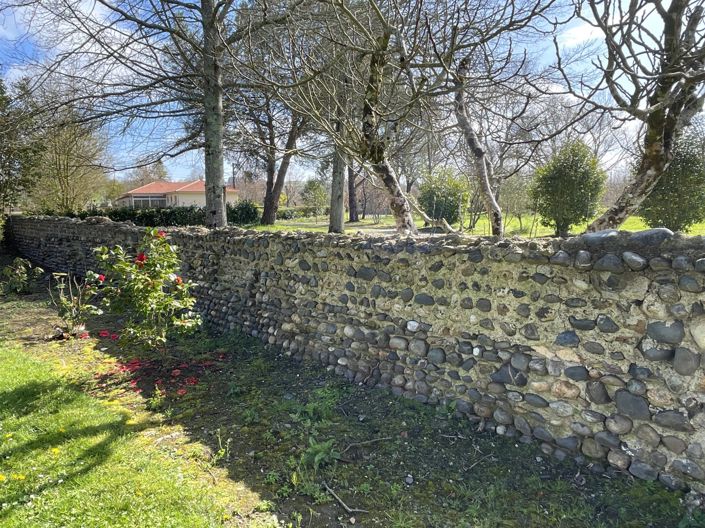 Image No.19-3 Bed House for sale