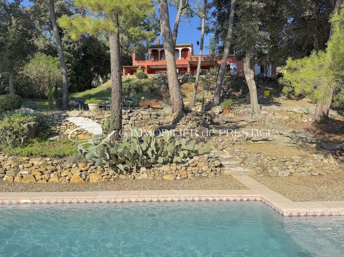 Image No.16-5 Bed House for sale