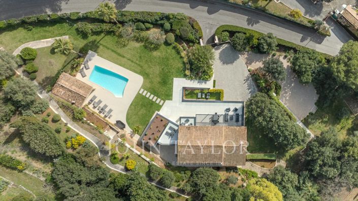 Image No.30-5 Bed House for sale