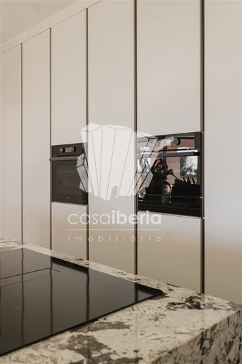 Image No.24-4 Bed House for sale