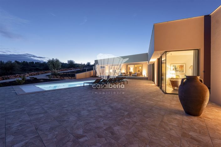 Image No.48-4 Bed House for sale