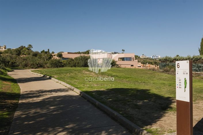 Image No.49-4 Bed House for sale