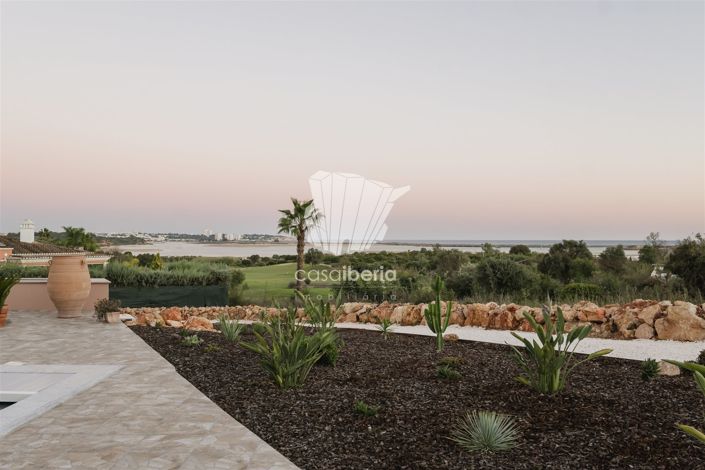 Image No.50-4 Bed House for sale