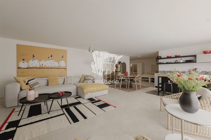 Image No.58-4 Bed House for sale