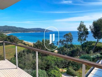 1 - La Croix-Valmer, House