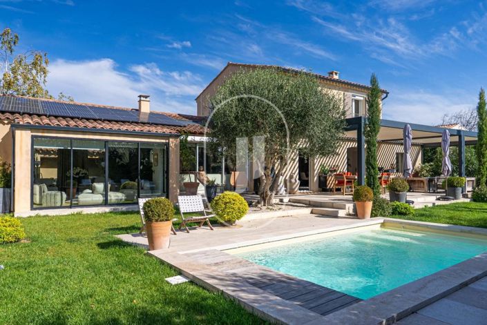 Image No.2-5 Bed House for sale