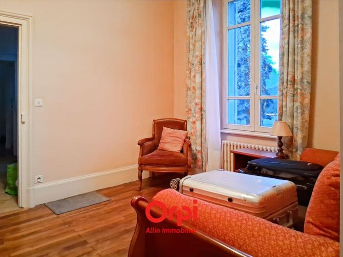 Image No.18-3 Bed House for sale