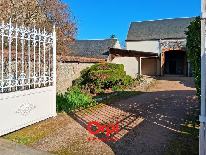 Image No.2-3 Bed House for sale