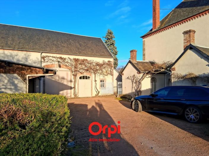 Image No.3-3 Bed House for sale