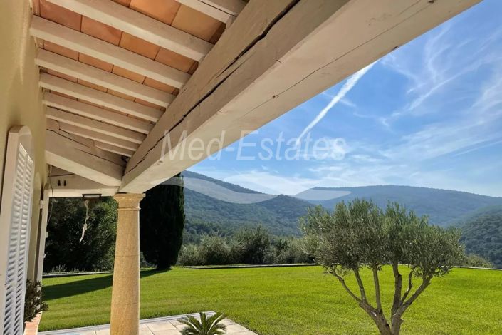 Image No.6-13 Bed House for sale