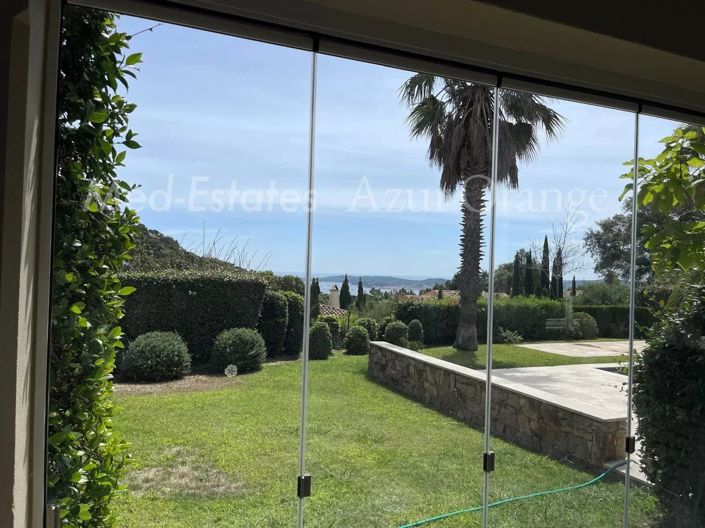 Image No.12-4 Bed House for sale